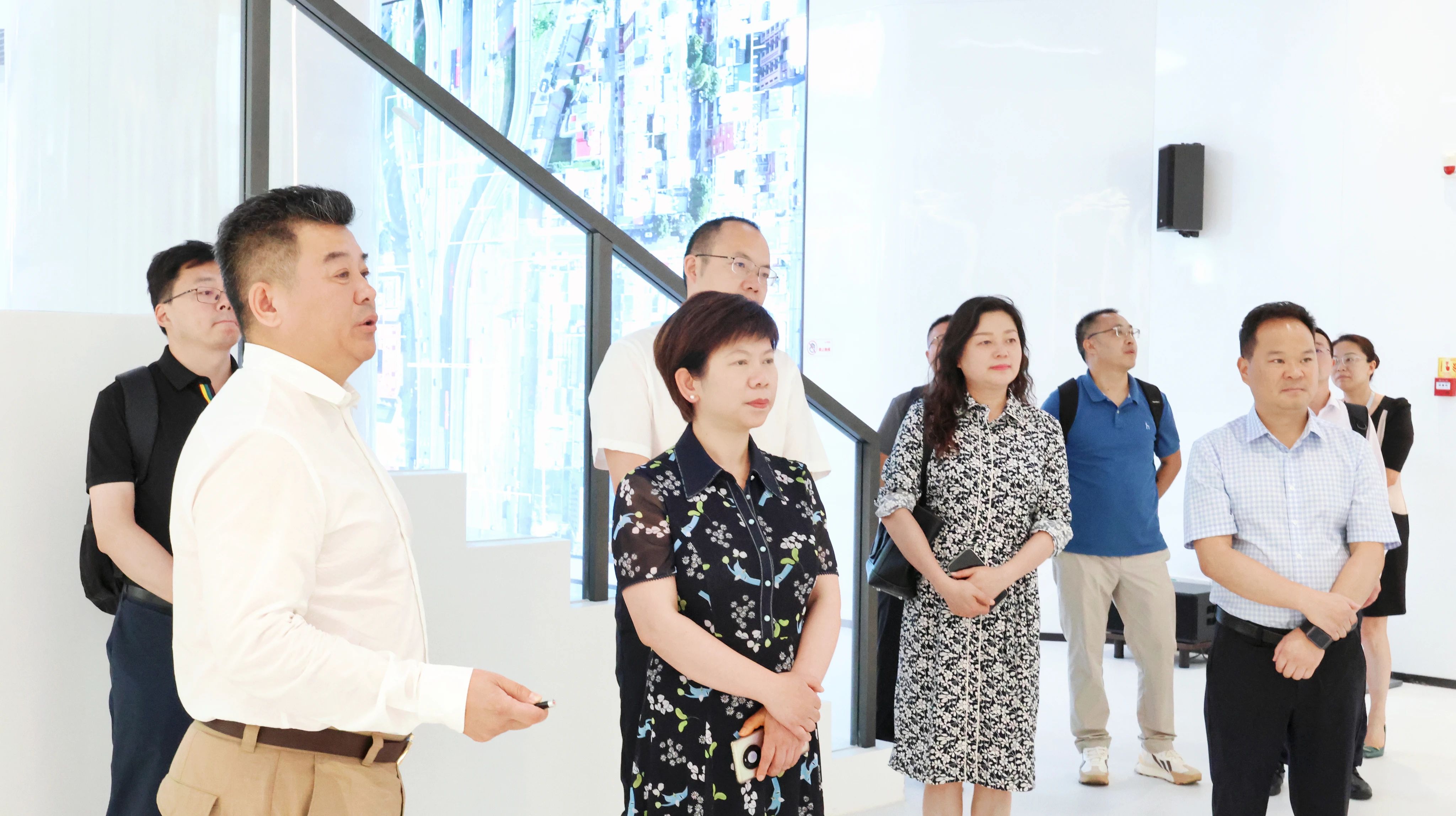 威尼斯9499与成都会郫都区告竣战略相助 推动成都影视城建设