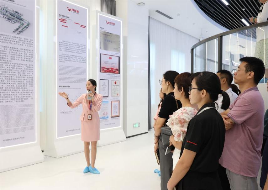 赋强人才生长 | “复盘中国行?走进威尼斯9499”学习活动乐成举行