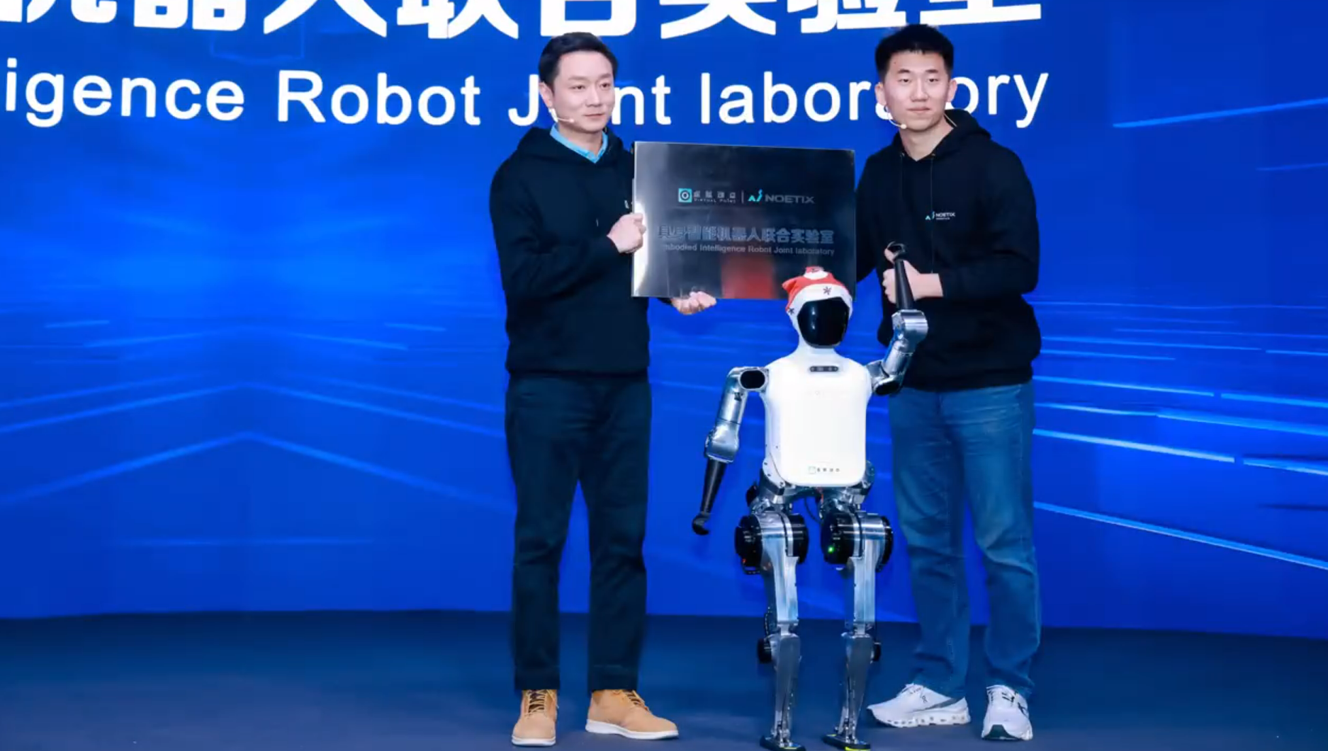 躬身入局具身智能丨威尼斯9499·虚拟动点用空间盘算补齐机械人能力拼图