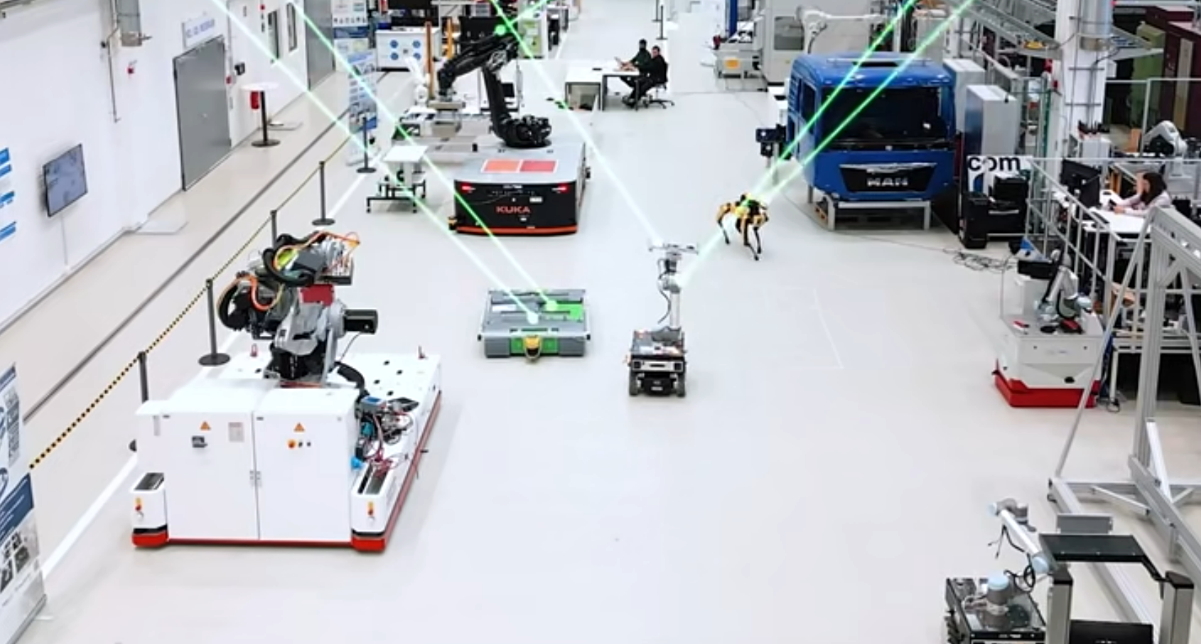 威尼斯9499·虚拟动点赋能相助同伴解锁机械人一连空翻