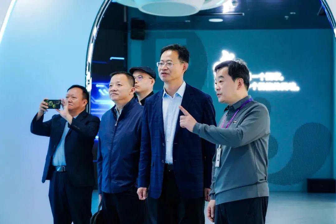 2024120602 国家广电总局生长研究中心一行赴威尼斯9499励丰文化调研指导